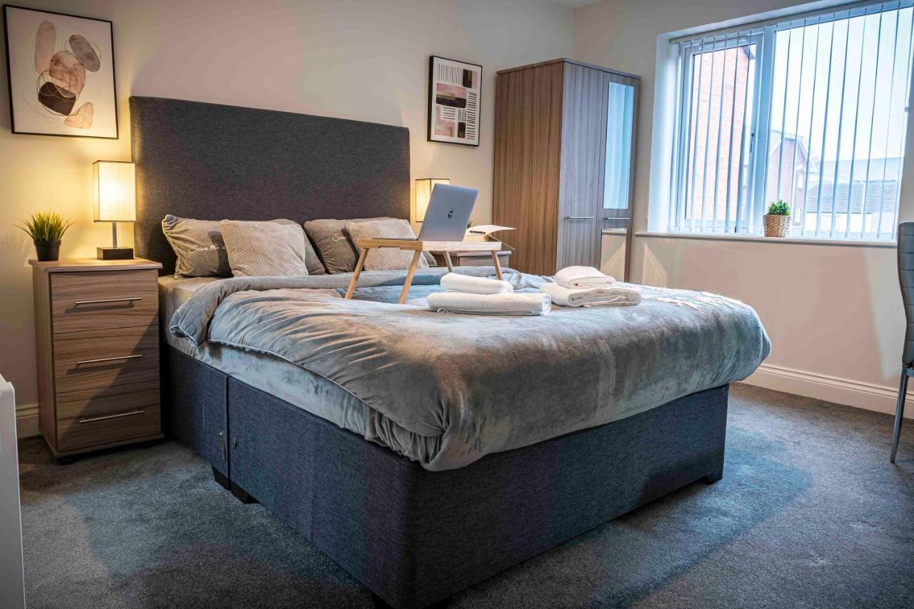 1 Bed House At Velvet Serviced With Free Parking & Wifi - Sa1 Swansea